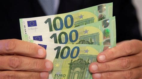 H­ı­r­v­a­t­i­s­t­a­n­,­ ­2­0­2­3­’­t­e­ ­e­u­r­o­y­a­ ­g­e­ç­m­e­y­e­ ­k­a­r­a­r­ ­v­e­r­d­i­